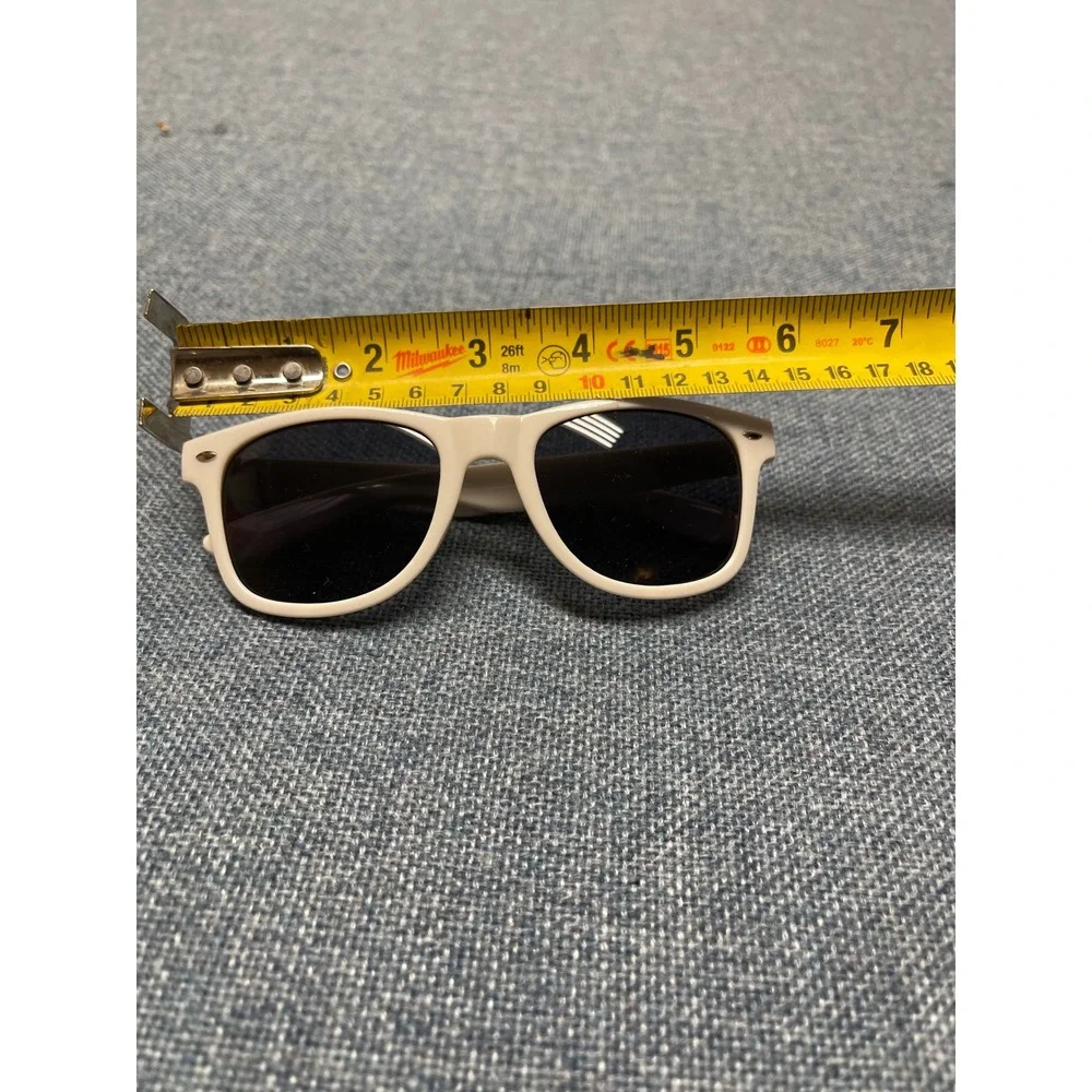 White Square Frame Sunglasses Classic Wayfarer Style Dark Tint Lenses Unisex